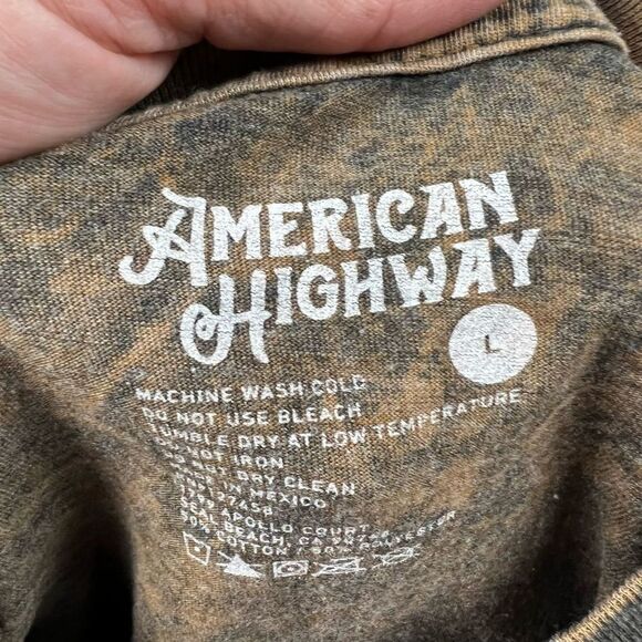 Weekending graphic tee  - Picture 6 of 8